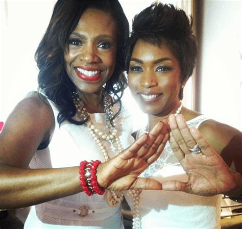 Angela Bassett Is A Proud Member Of Delta Sigma Theta Watch The Yard