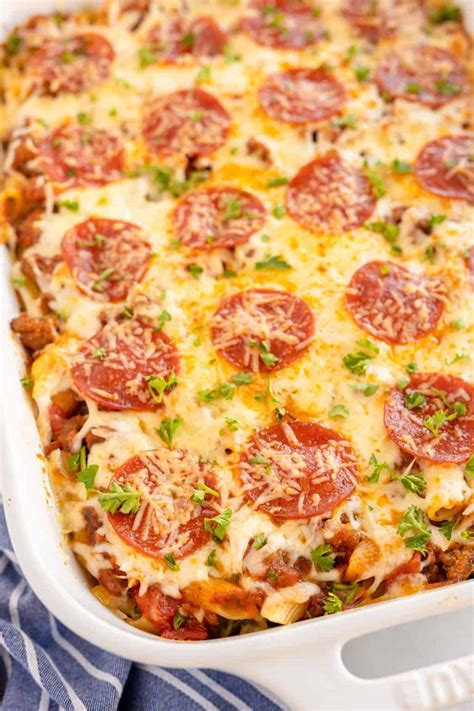 Easy Pizza Casserole Recipe 30 Minute Meal Kylee Cooks