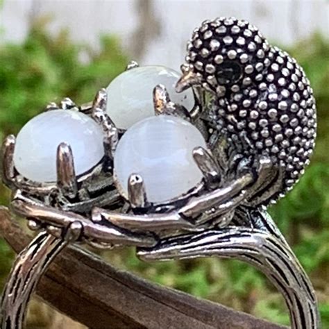 Birds Nest Ring Gem