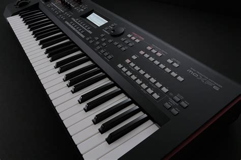 Yamaha MOXF6 Synthesizer 61-key for Stage and Studio | Yamaha Music London