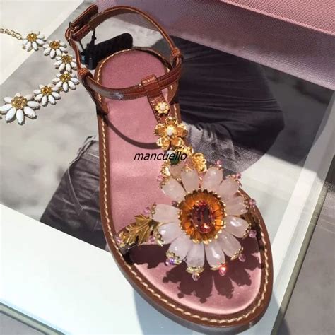 Gorgeous Crystal Sunflower Flat Sandals Brown Pu Leather T Strap Metal