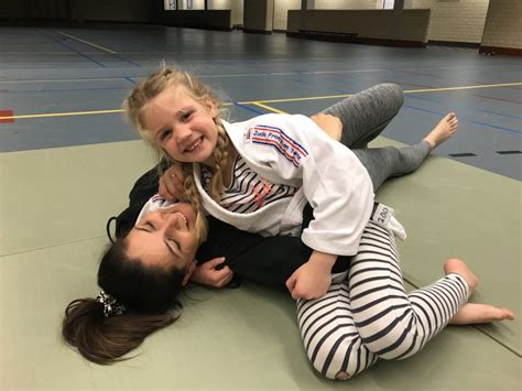 Zelf De Mat Op Met De Ouder En Kind Lessen Van Judopromotion Twente