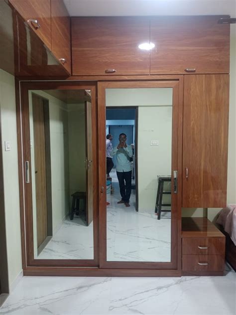 Wooden 2 Door Sliding Wardrobe With Mirror At Rs 1800sq Ft In Mumbai Id 2851639345655