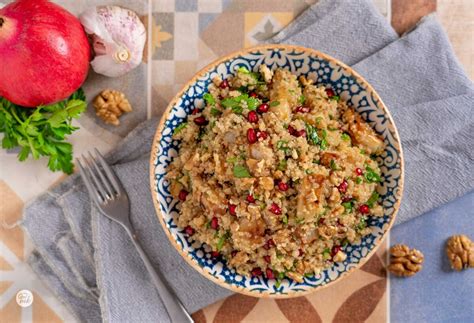 Салата с киноа, червена ряпа и нар от MateKitchen