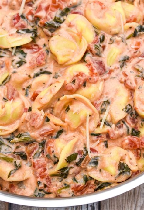 Creamy Tortellini With Spinach Tomatoes Sons R Us