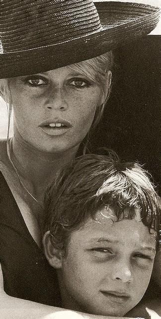 Brigitte Bardot With Her Son Nicolas Jacques Charrier 1967 Brigitte Bardot Brigitte Movie Stars