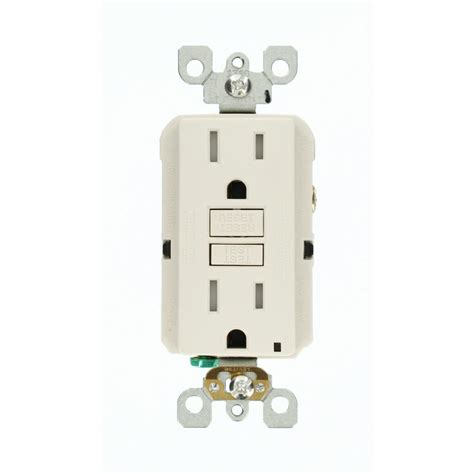 Leviton 15 Amp 125 Volt Duplex Smartest Self Test Smartlockpro Tamper Resistant Gfci Outlet