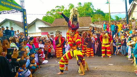 Singo Barong Di Tampilkan Oleh Drum Band Can Macanan New Maong Remas Di