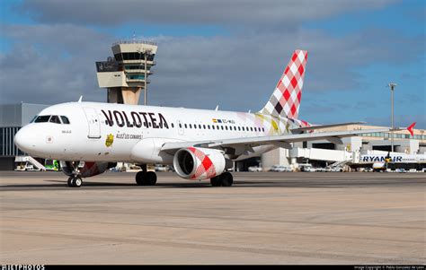 Ec Muu Airbus A Volotea Pablo Gonzalez De Leon Jetphotos