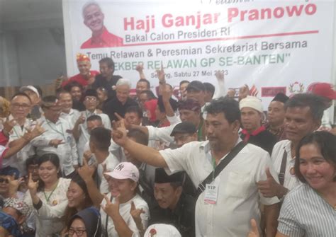 Ganjar Pranowo Resmikan Sekretariat Relawan Dan Ajak Pendukungnya