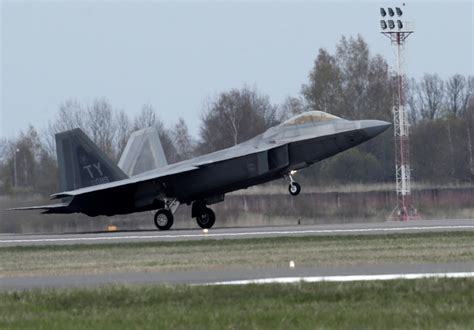 Us F 22 Fighter Jets Arrive In Uae Following Houthi Attacks Reuters