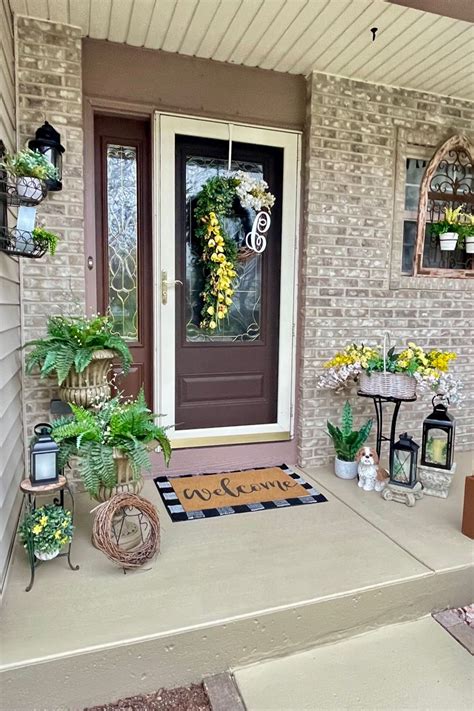 Small Front Porch Decor 7 Budget Friendly Decorating Ideas Artofit