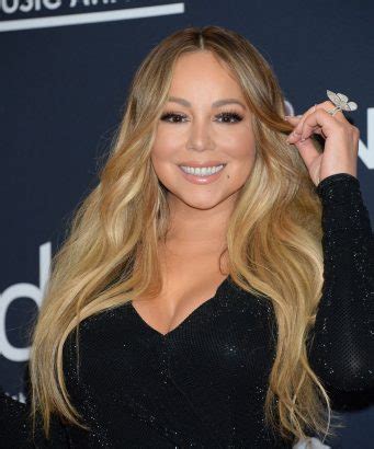 VIDEO Mariah Carey relève avec brio le bottle cap challenge à sa