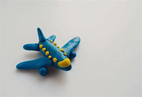 8 Quick And Easy Airplane Crafts Ideas For Preschoolers And Kids