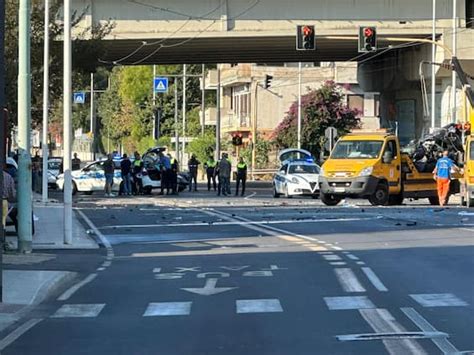 Cagliari Incidente In Viale Marconi Morti Quattro Ragazzi Sky Tg