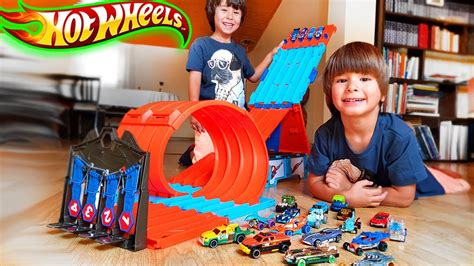 Nueva Caja De Carreras De Hot Wheels 🏎 Looping De 4 Pistas Con Los