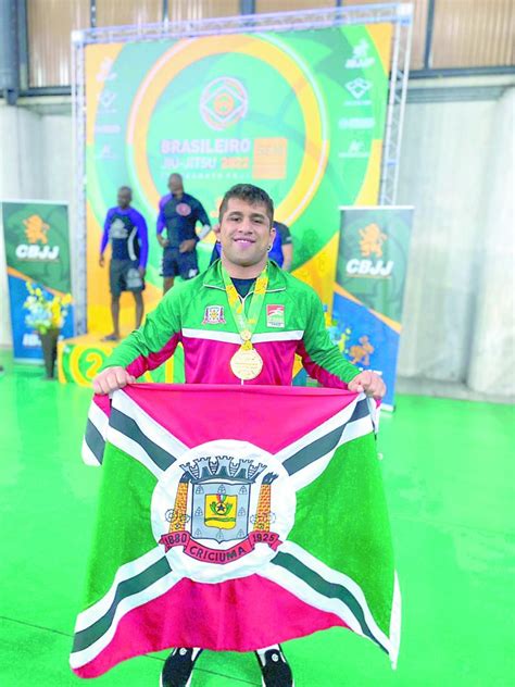 Atleta criciumense é campeão brasileiro de jiu jítsu Jornal Gazeta