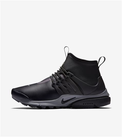 Women S Nike Air Presto Mid Utility SneakerBoot Black Reflect Silver