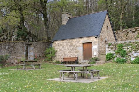 Tables du four à pain Office de tourisme Couesnon Marches de Bretagne