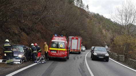 Accident Pe Dn Impact Ntre Un Tir I Un Autoturism Informa Ia