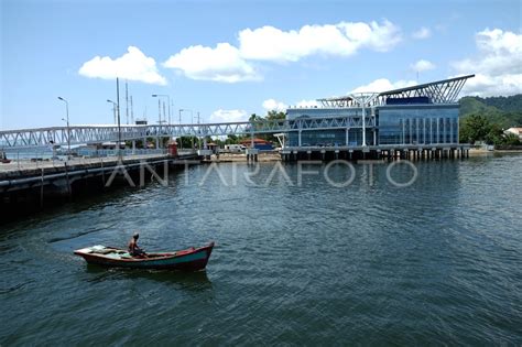 PENGEMBANGAN PELABUHAN SIBOLGA ANTARA Foto