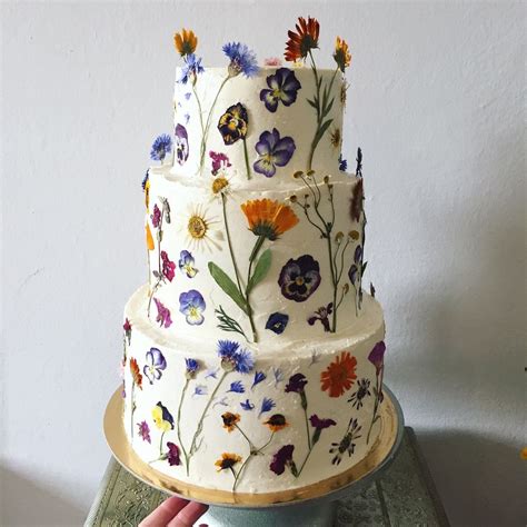 Beautiful Pressed Flowers Wedding Cake Beautiful Wedding Cakes Summer Wedding Cakes Floral