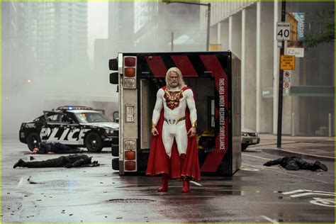 Jupiter S Legacy Star Josh Duhamel Shares Hot Shirtless Selfie After Being Dumped By Netflix