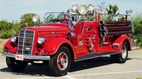 Pin by Michael Helms on Vintage Fire Trucks | Fire trucks, Old trucks ...