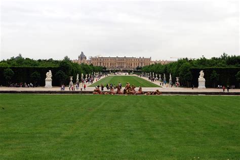 Versailles Palace History & Location