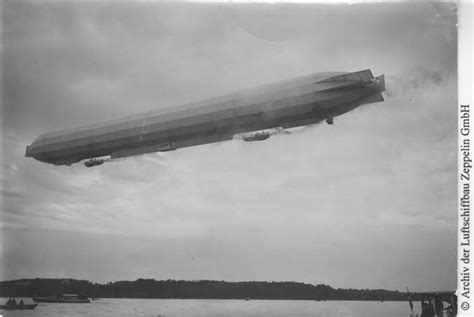 Hal古き悪しき時代大好き侍 On Twitter この「排気を1本にまとめて後ろに流す」写真はww1前の極初期の飛行船であるlz4の