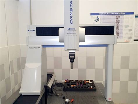 MITUTOYO CRYSTA Apex S 776 Coordinate Measuring Machine