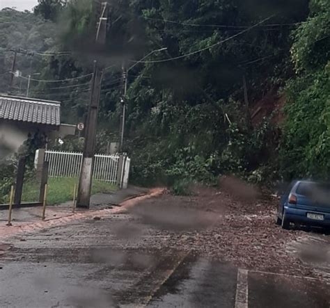 Caco Da Rosa Chuvas Provocam Alagamentos E Transtornos Em Joa Aba E