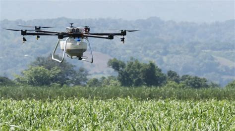 The crop-spraying drones that go where tractors can't - Medellín Times