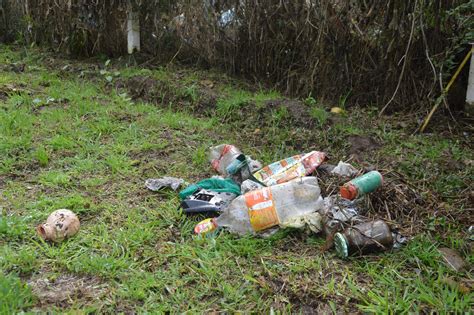 Samae Alerta Para Riscos Decorrentes Do Descarte Incorreto De Lixo Em