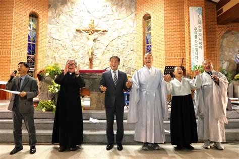 진안군 사암연합회 불교 원불교 기독교 천주교 진안군이 함께하는 평화콘서트