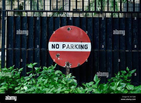 New Delhi India 14 September 2022 No Parking Sign Board At Road