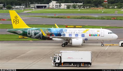 V8 RBD Airbus A320 251N Royal Brunei Airlines Theo Schröcker