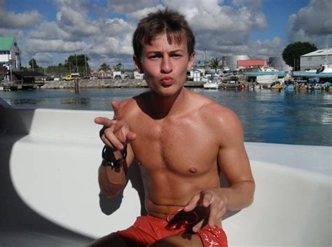 Shirtless Male Celebs Elliott Tittensor