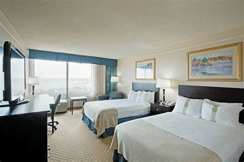 Holiday Inn Portland-by the Bay - Portland Old Port: Things To Do in Portland, Maine