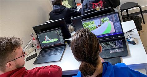 Blender Les étudiants De La Manu Se Forment à La Modélisation 3d