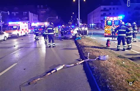 Verkehrsunfall Mit Dramatischen Folgen Einsatzbericht M Nchen