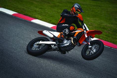 Neue Ktm Supermoto Smr Vorgestellt Motorcycles News Motorrad