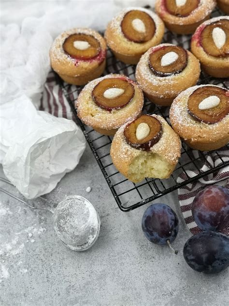 Ucierane muffinki ze śliwką przepis Archiwum PrzyslijPrzepis pl