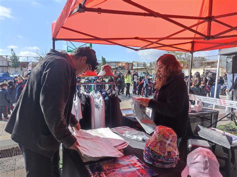 Muestra automovilística 23 Colegio María Griselda Valle