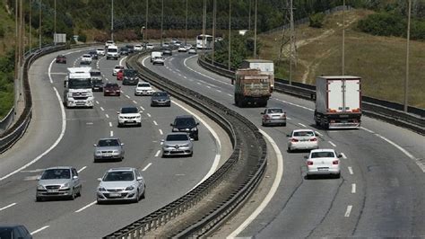 Yola çıkacaklar dikkat Anadolu Otoyolu nun bir bölümü trafiğe