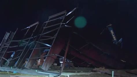 3 people killed and 9 injured in hangar collapse at Boise, Idaho airport