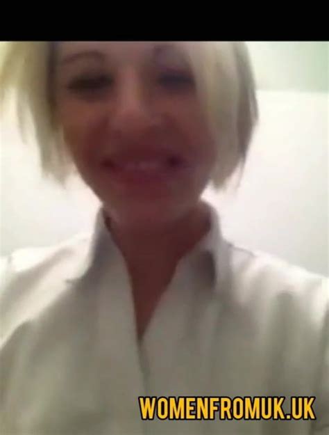 Public Store Morrisons Amateur British Blonde Es