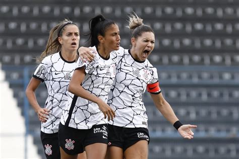 Jogadoras Do Corinthians Feminino Foram Convocadas Para A Copa Am Rica