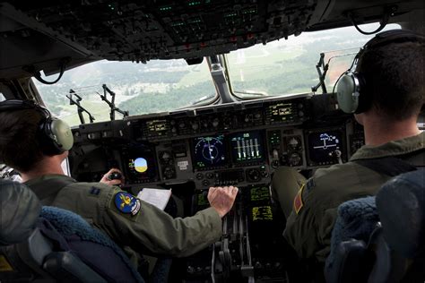 24"x36" Gallery Poster, C-17A Globemaster III aircraft cockpit p2 ...