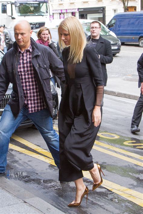 62 Reasons Why Gwyneth Paltrow Is A Real Life Carrie Bradshaw Gwyneth Paltrow Style Gwyneth